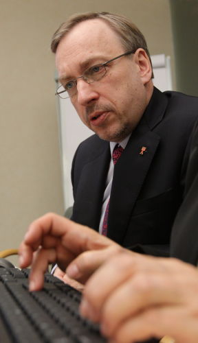 Zdrojewski: najpóźniej latem komisja oceniająca kandydatów do ESK