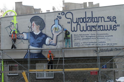 Mural o Marii Skłodowskiej-Curie już gotowy